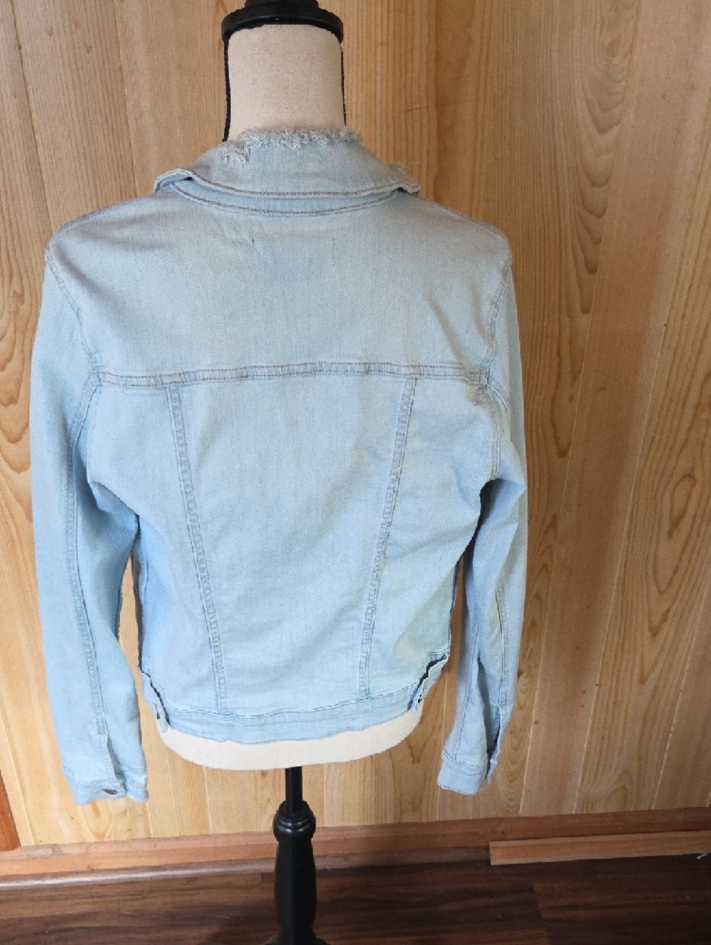 Just USA Light Blue Distressed Denim Jacket - Picture 5 of 9